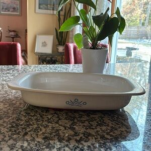 Vintage Corning Ware P-21 Blue
Cornflower Roaster/Casserole USA